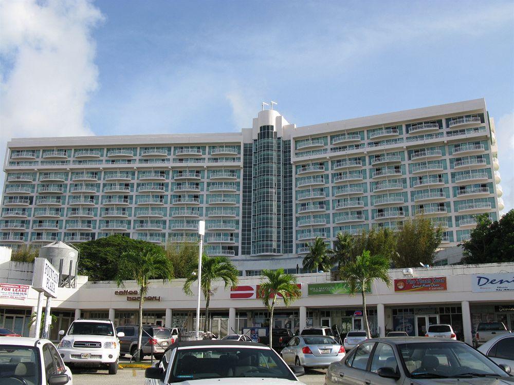 Verona Resort & Spa Tumon Exterior photo