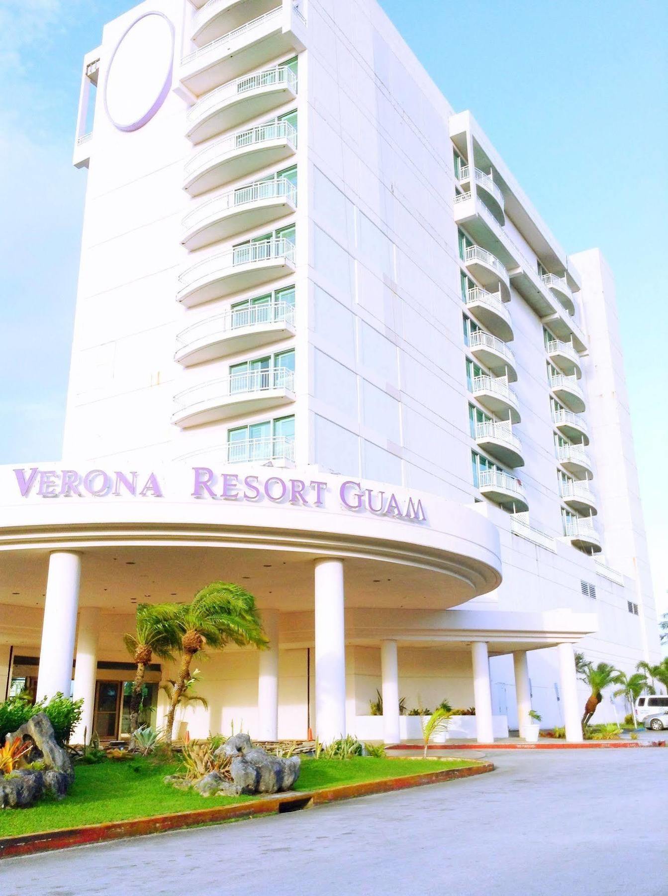 Verona Resort & Spa Tumon Exterior photo